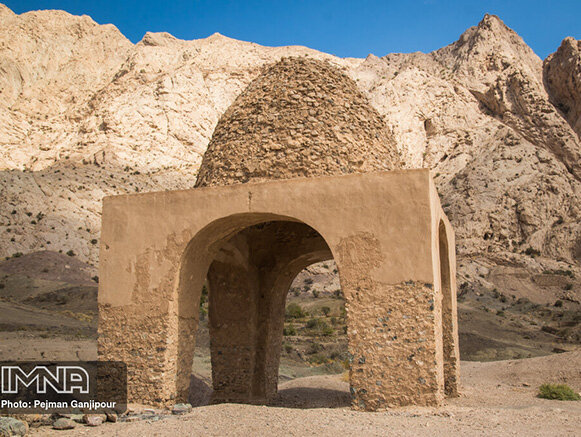  چهارطاقی روستایی تاریخی در اصفهان