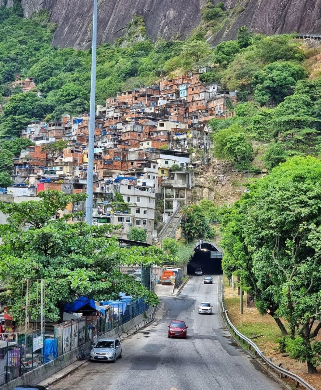 روایت مملیکا از منطقه فاولا با شهرتی عجیب در ریودژانیرو برزیل