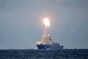 برخورد موشک به بزرگترین کشتی جنگی روسیه توسط اوکراین / فیلم