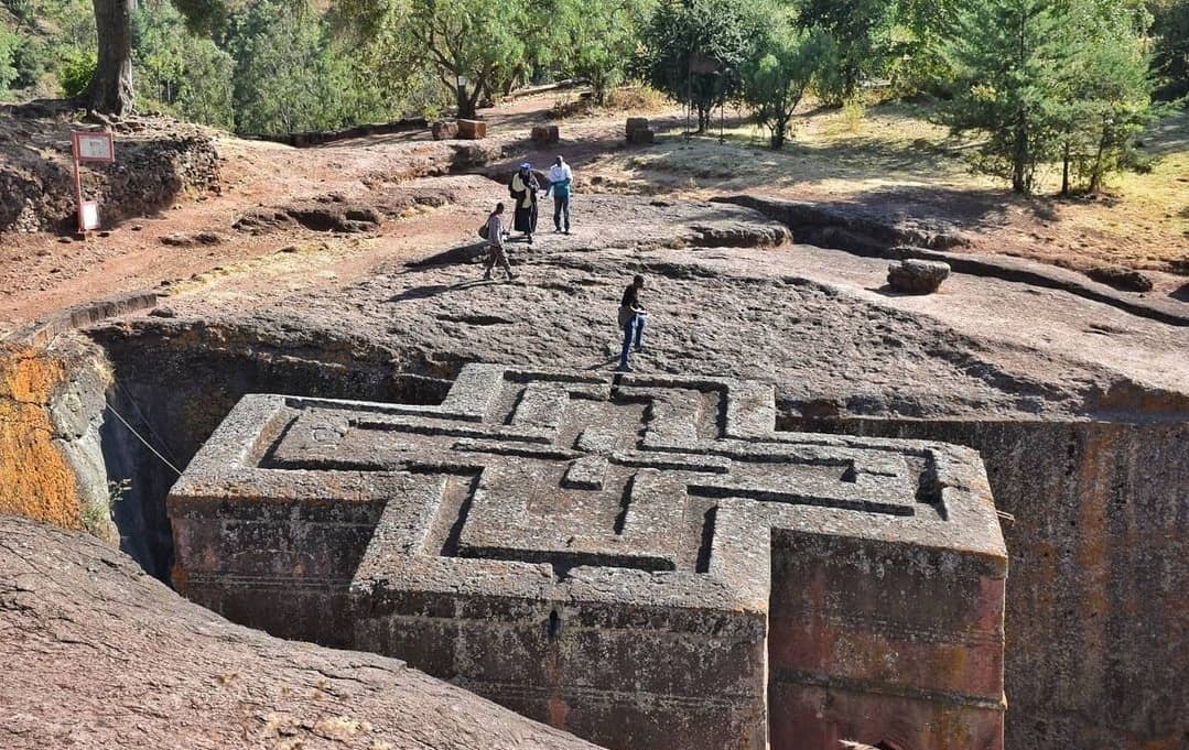 روایت مملیکا از کلیساهایی استثنائی و هیجان‌انگیز در دل صخره‌های اتیوپی