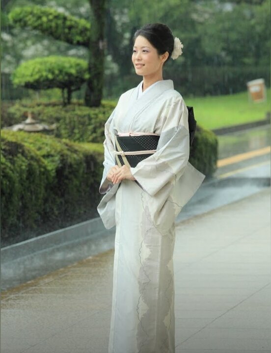 عکس ۵ مورد از زیباترین لباس های سنتی در جهان