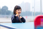 مهارت دیدنی یک دختربچه خردسال در پینگ پنگ / فیلم