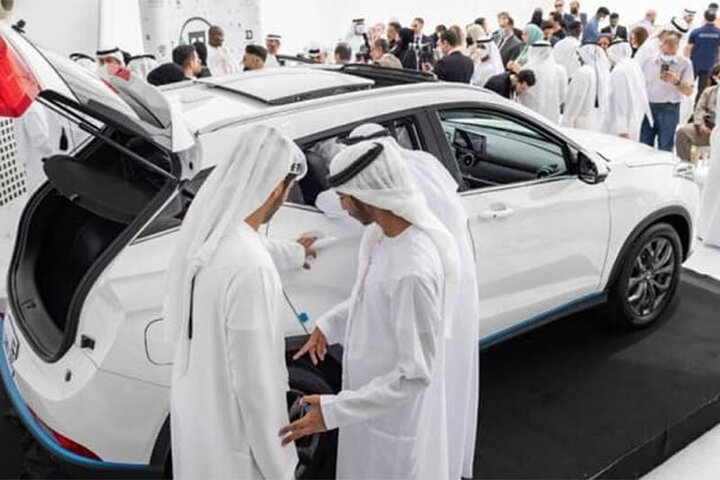 امارات از اولین خودروی ملی خود رونمایی کرد / فیلم