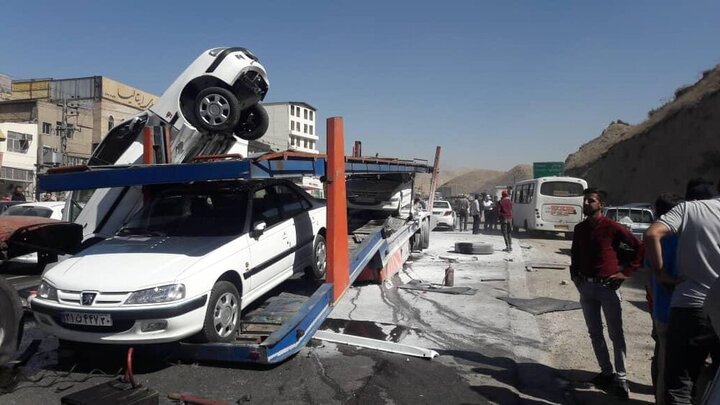 جزئیات سانحه برخورد ۳ خودرو در بزرگراه همت تهران / ۷ نفر مصدوم شدند