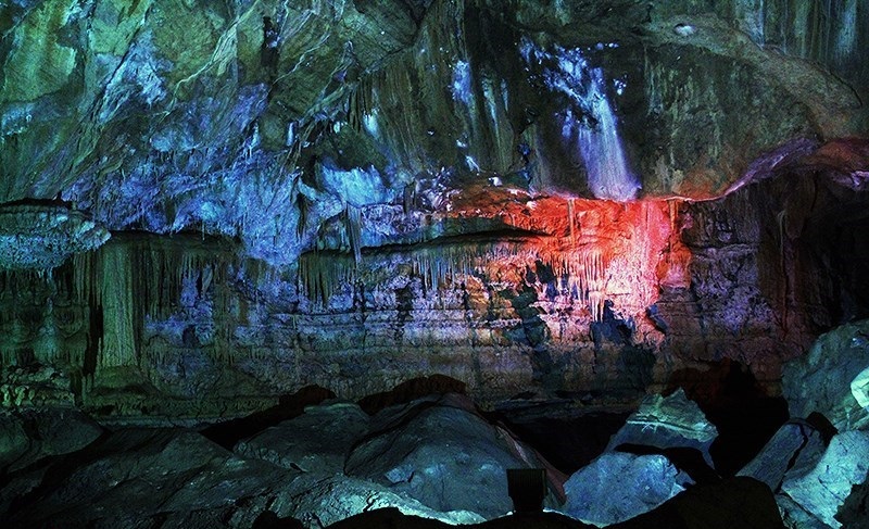 از طولانی‌ترین غار قابل قایقرانی جهان چه می‌دانید؟ 