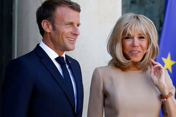 لحظه رای دادن ماکرون و همسرش در دور دوم انتخابات ریاست جمهوری فرانسه / فیلم
