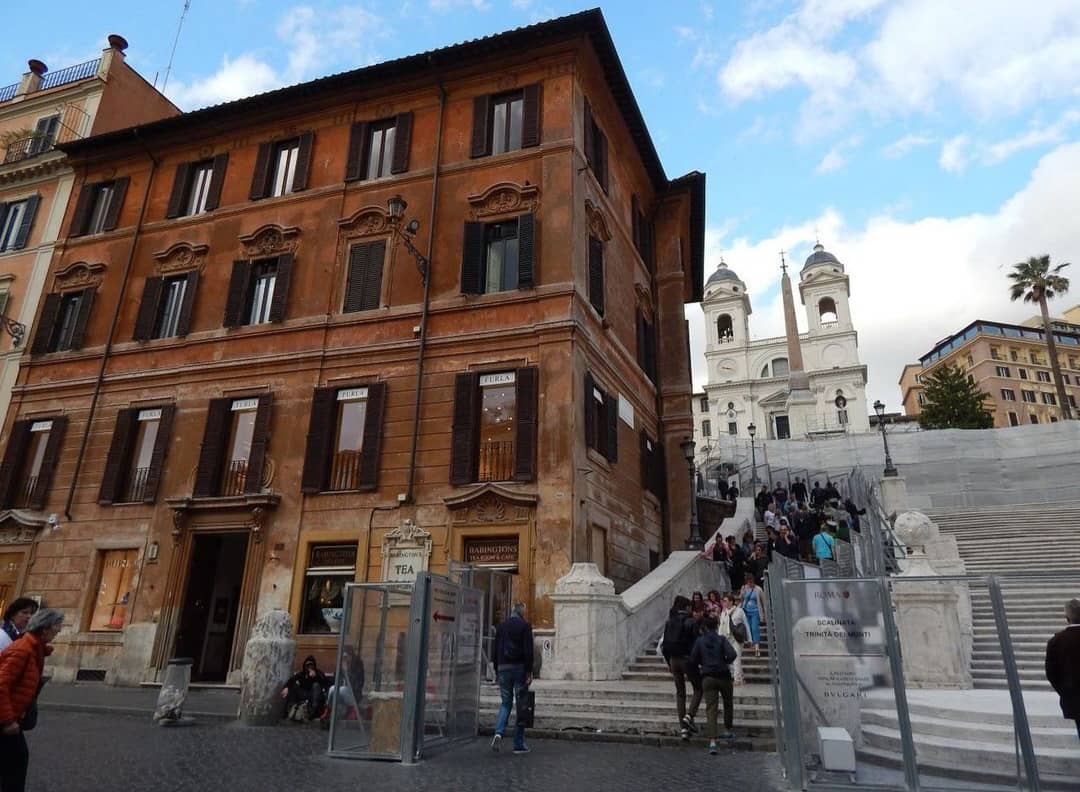 روایت سمانه رستمی از پله‌های اسپانیایی در رم ایتالیا
