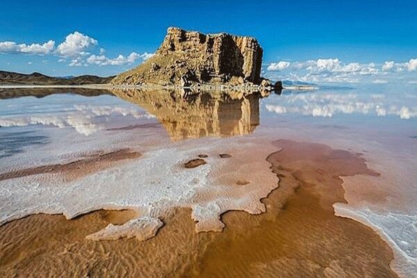  وضعیت فعلی دریاچه ارومیه بحرانی است / درچه ارومیه خشک می‌شود؟