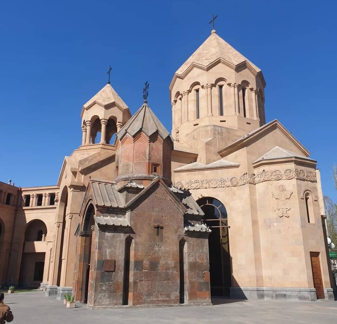 تجربه حضور در ارمنستان در ایام عید پاک، روایت سولماز اصل‌دینی