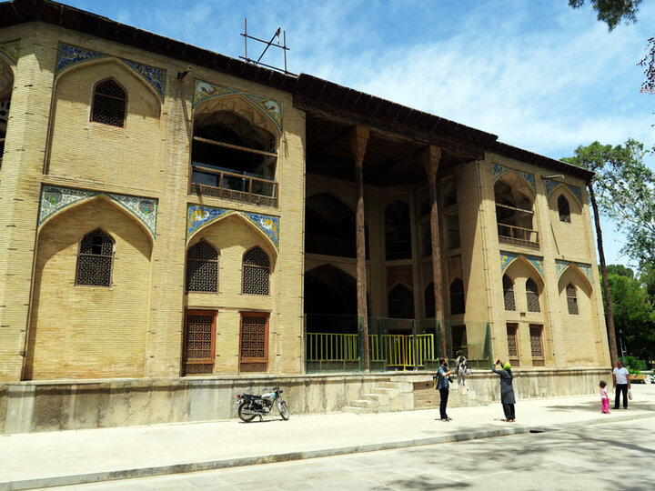 هشت بهشت زیباترین کاخ روزگار در اصفهان