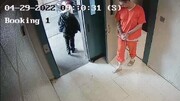 لحظه فراری دادن یک متهم به قتل توسط زندانبان زن آمریکایی / فیلم