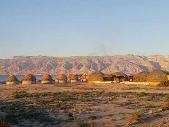 هاله روستایی در ارتفاع ۹ متری از دریا