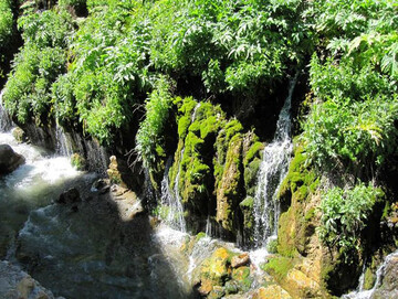 آبشارهای هفت چشمه و آدران مقصدی مناسب برای گردشگری