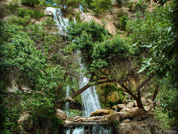 تامرادی تنگی با آبشارهای فراوان در یاسوج