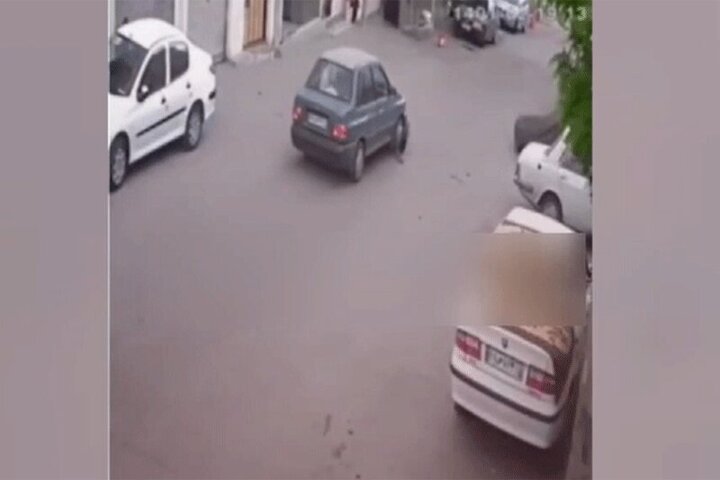 حادثه‌ای عجیب در تبریز | زیرگرفتن راننده خودرو توسط یک راننده دیگر / فیلم