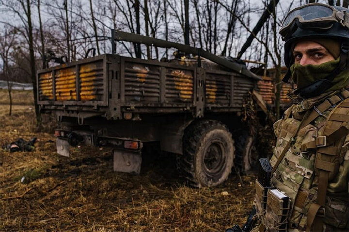 درگیری‌ تن به تن نیروهای روسی و اوکراینی برای فرار از کارخانه فولاد آزوفستال / فیلم