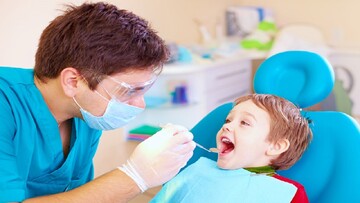 کشیدن دندان در کودکی چه عوارضی دارد؟ / فیلم