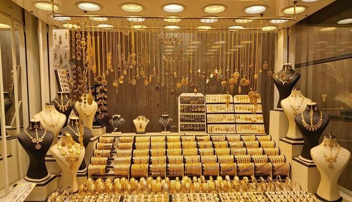 طلای ۱۸ عیار به یک میلیون و ۴۰۰ هزار تومان نزدیک شد/  قیمت سکه چند؟