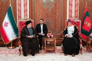 امضاء ۱۲ سند همکاری میان ایران و عمان