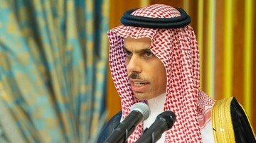 فیصل بن فرحان: دست عربستان به سوی ایران دراز است