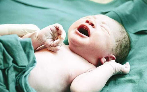 پیدا شدن نوزاد پسر در محله نازی آباد در کیسه زباله