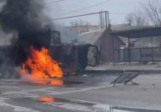 انهدام نفربر زرهی «BTR» در اوکراین / فیلم