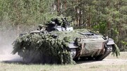آلمان ۱۰۰ میلیارد یورو به بازسازی ارتش اختصاص می‌دهد