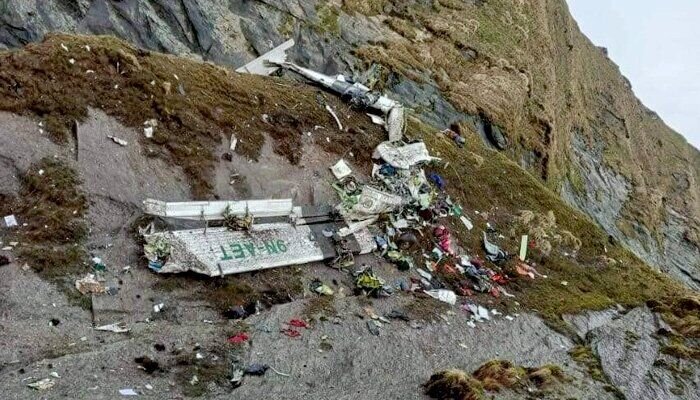 اجساد ۱۴ مسافر هواپیمای نپالی پیدا شد