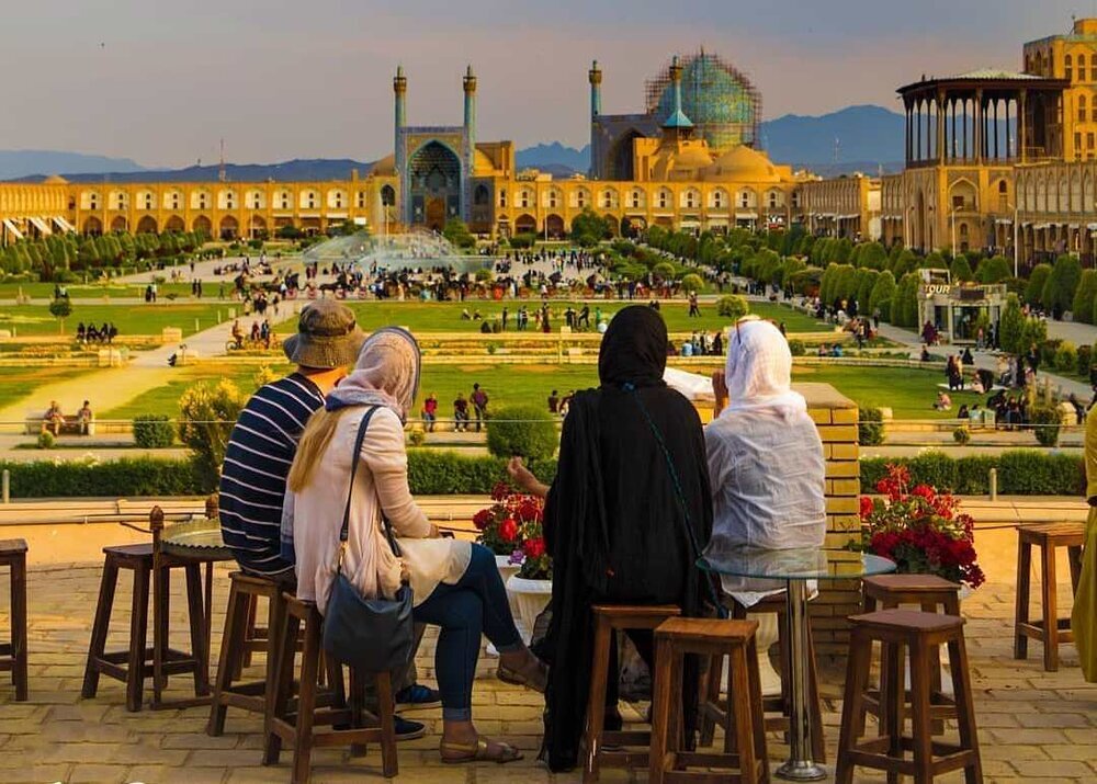 اقتصاد گردشگری ایران و دهانی که با حلوا حلوا گفتن شیرین نمی‌شود