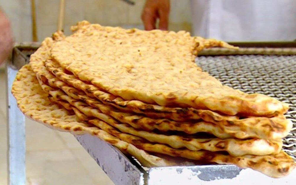 قیمت انواع نان در سال ۱۴۰۱ / نان برای چه کسانی گران میشود؟ + جزئیات سهمیه بندی یا هوشمندسازی نان