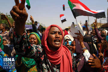 تعداد کشته‌های تظاهرات در سودان به ۱۰۰ نفر رسید / فیلم