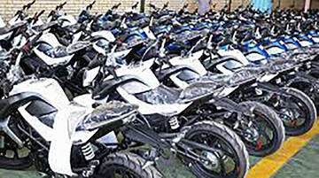 قیمت موتورسیکلت سر به فلک کشید! / موتورسیکلت  یاماها  ۱۲۰ میلیون تومان