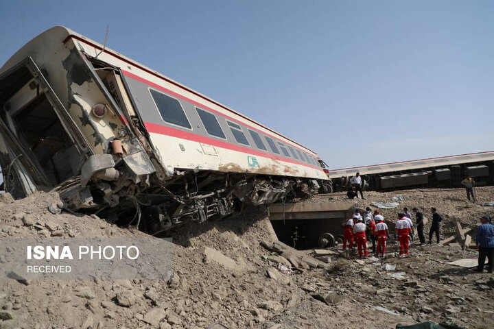 اجساد ۸ تن از قربانیان حادثه قطار مشهد-یزد شناسایی شدند