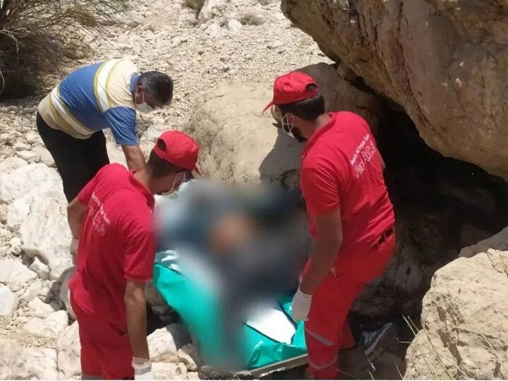 کشف جسد فرد مفقود شده در کوه‌های جهرم