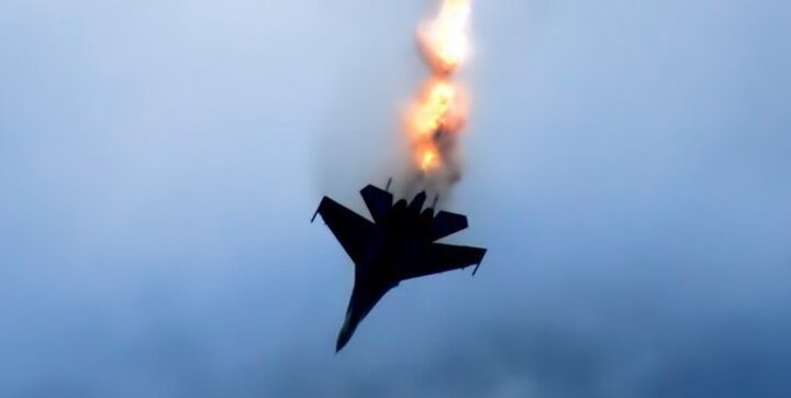 جنگنده «جی-۷ چنگدو» نیروی هوایی چین سقوط  کرد / عکس
