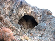 غار شگفت یزدان یکی از غارهای مقدس زرتشتیان