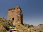 قلعه ضحاک یکی از میراث فرهنگی مهم شهرستان هشترود