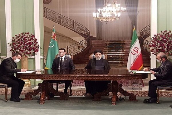 امضای ۹ یادداشت تفاهم بین ایران و ترکمنستان