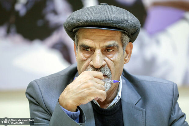 «نعمت احمدی» از دانشگاه آزاد اخراج شد