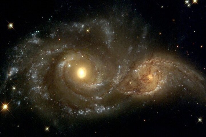 تصویر لحظه برخورد دو کهکشان با یکدیگر