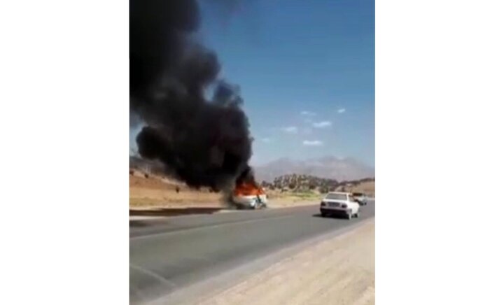 آتش زدن ماشین پلیس توسط شوتی های قاچاقچی در چهارمحال و بختیاری + فیلم و عکس جنازه