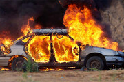 گرمای اهواز یک خودرو را به آتش کشید! / فیلم