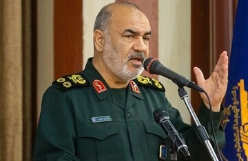 سرلشکر سلامی: ایران جزو قدرت های تراز اول جهان خواهد شد