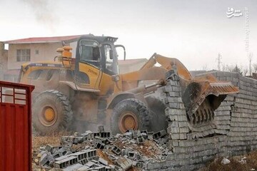 ۳۷ بنای غیرمجاز در گرگان تخریب شدند / فیلم