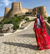 روایت الهه علیخانی از قلعه‌ی تاریخی فلک افلاک در استان لرستان
