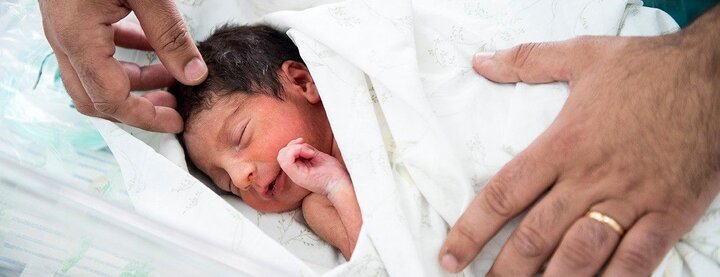 تولد نوزاد ۲۴ انگشتی! +تصاویر
