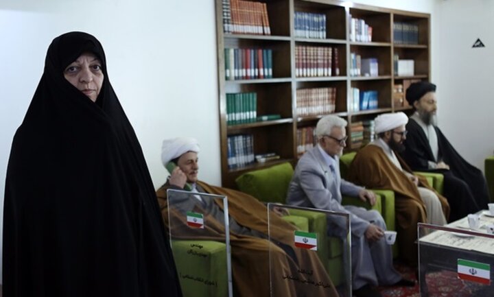 روایت دختر شهید بهشتی از مخالفت پدر با اجبار در حجاب