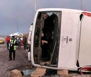 اتوبوس زائران کربلا در مهران واژگون شد