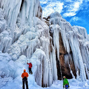 آبشار یخی هملون مقصدی مناسب برای تعطیلات آخر هفته تهرانی‌ها