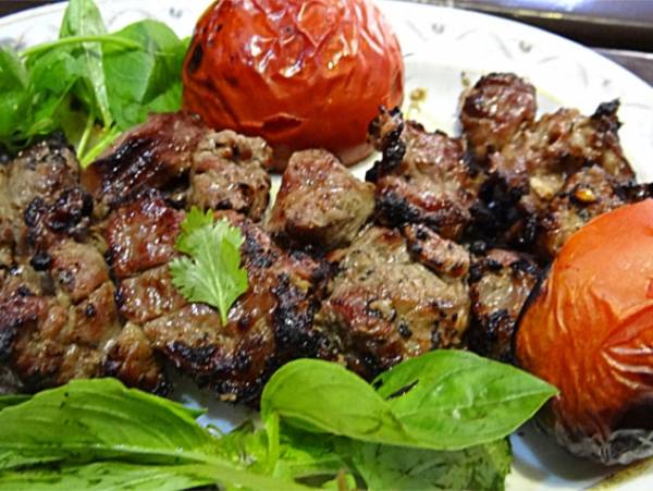 کباب قشقایی غذایی وسوسهانگیز برای شکموها